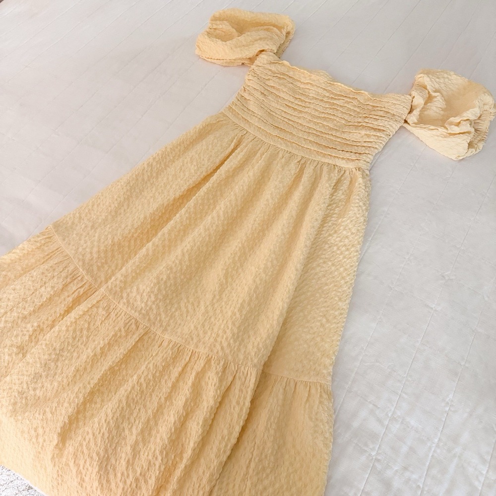 Abercrombie & Fitch Emerson Dress MEDIUM Butter Yellow Crinkle Puff Sleeve